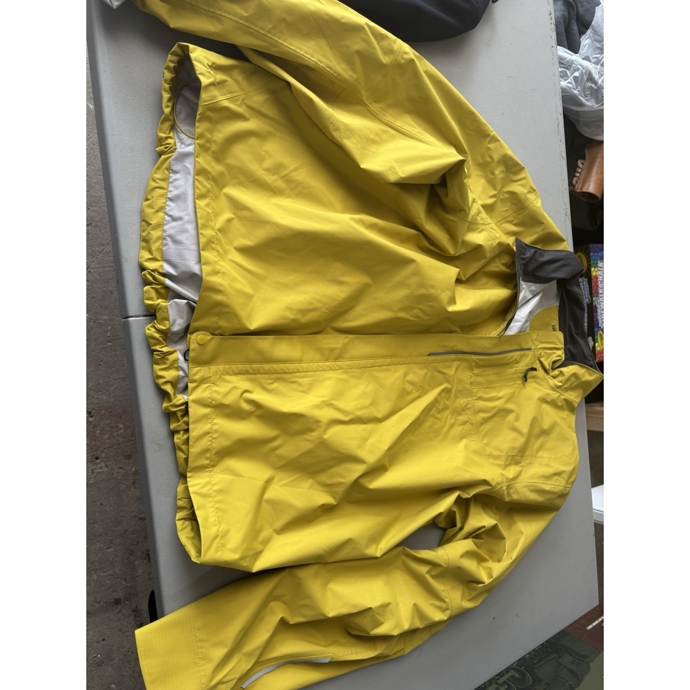 REI CO OP JACKET‎ MENS SIZE XLARGE Yellow